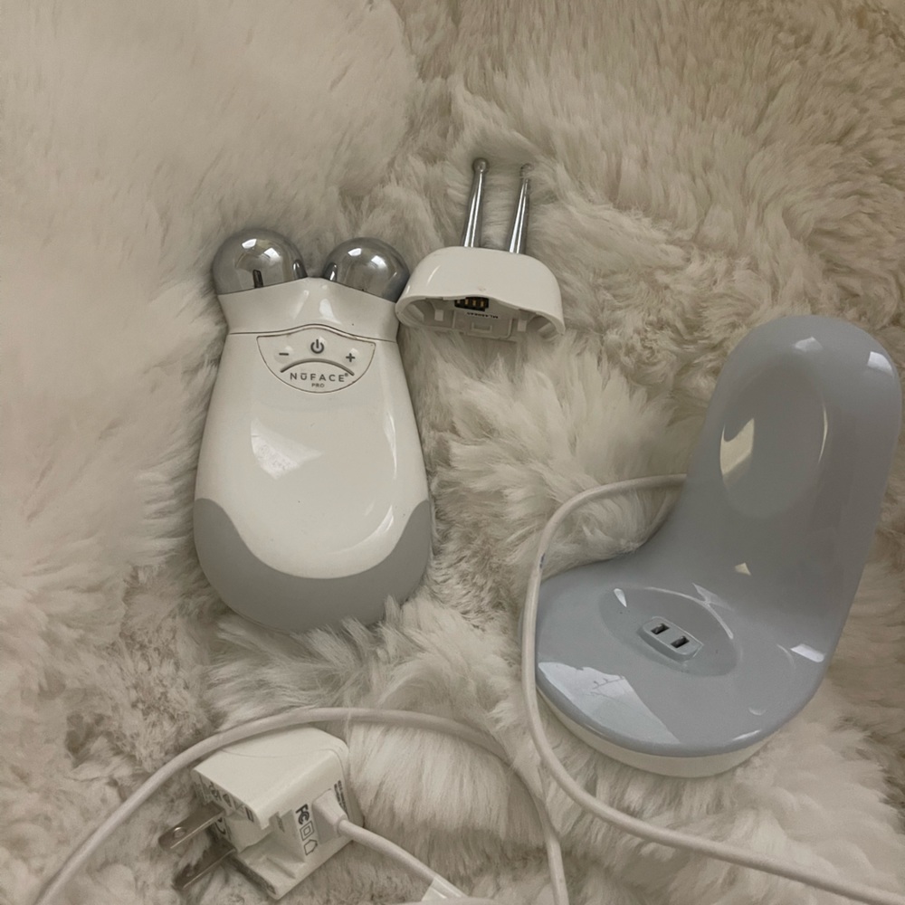 NUSKIN MICROCURRENT COMPLETE SET